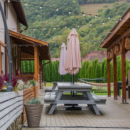 Montana 219 Hotell Valea Drăganului Exteriör bild