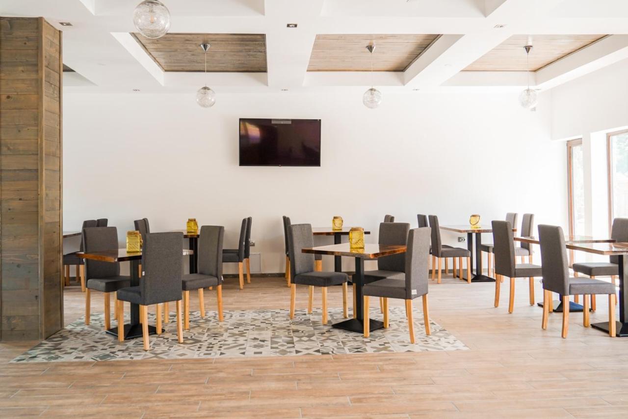 Montana 219 Hotell Valea Drăganului Exteriör bild