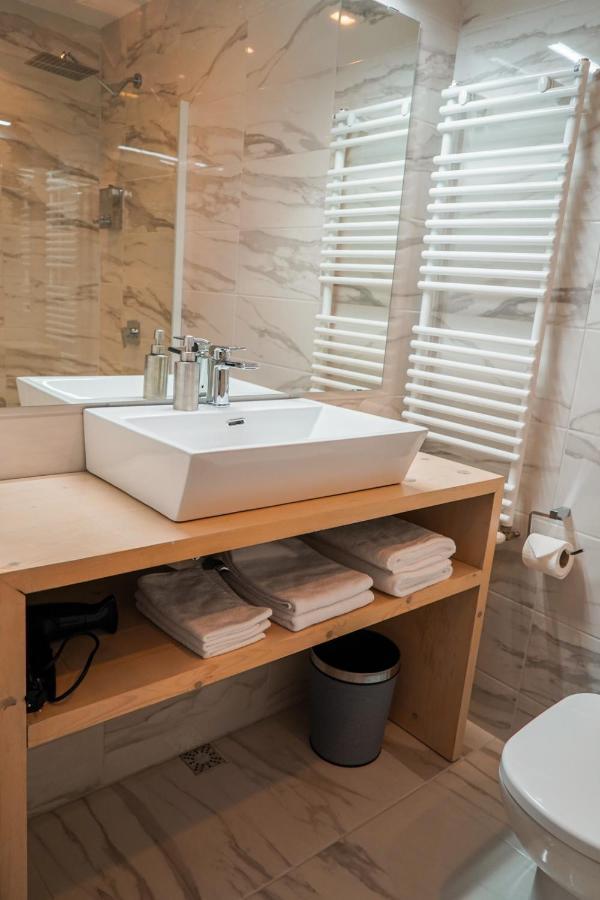 Montana 219 Hotell Valea Drăganului Exteriör bild