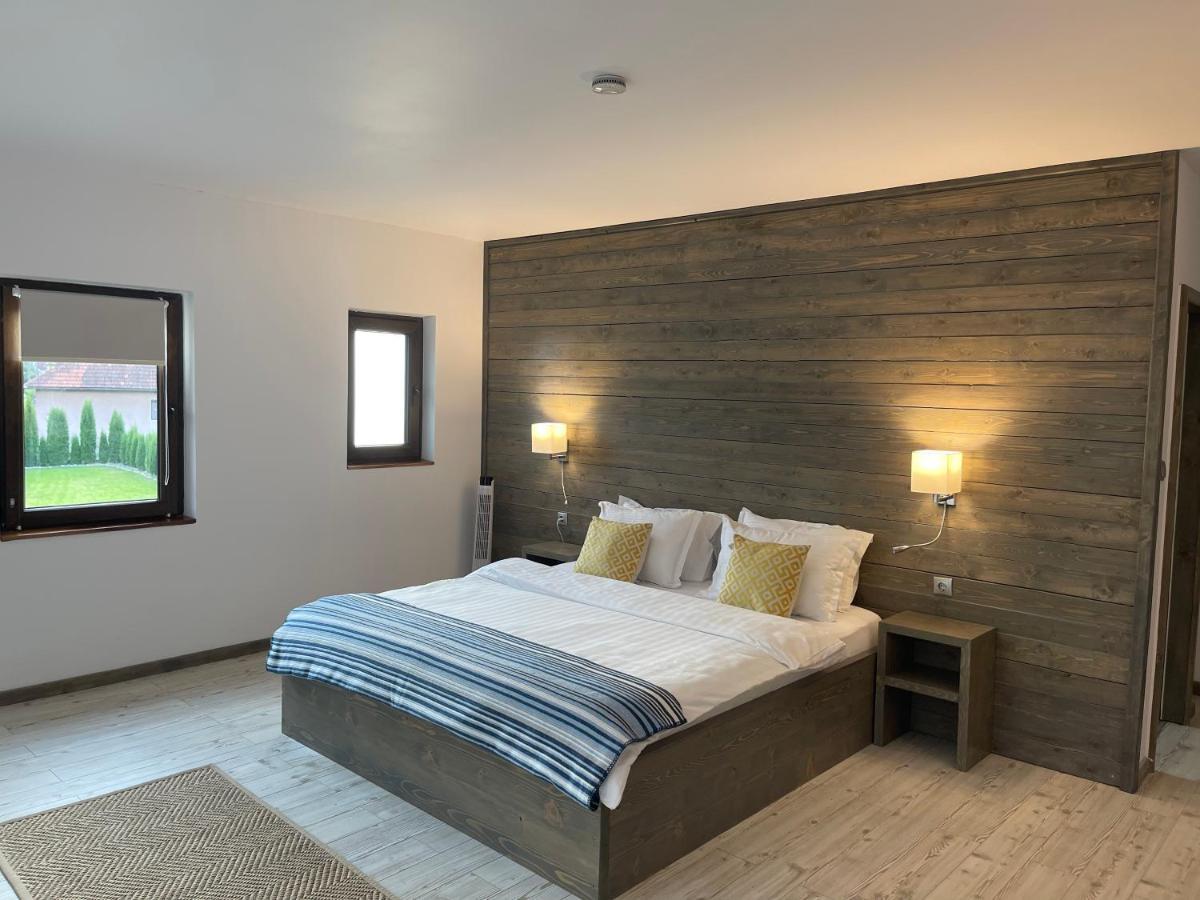Montana 219 Hotell Valea Drăganului Exteriör bild