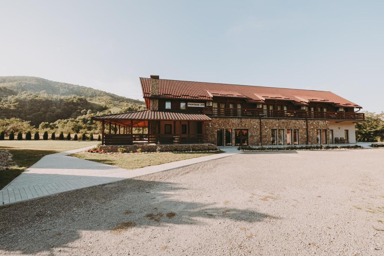 Montana 219 Hotell Valea Drăganului Exteriör bild